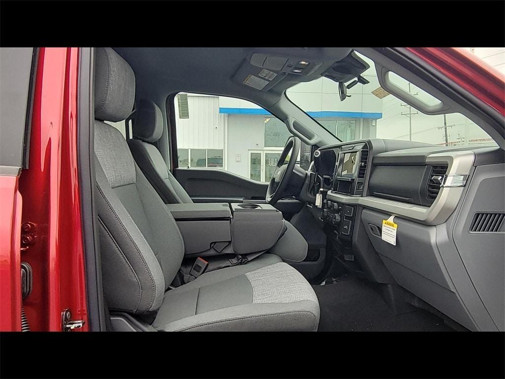 new 2025 Ford F-250 car, priced at $62,675