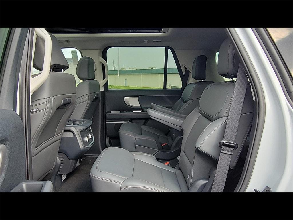 new 2025 Ford Expedition car, priced at $66,061