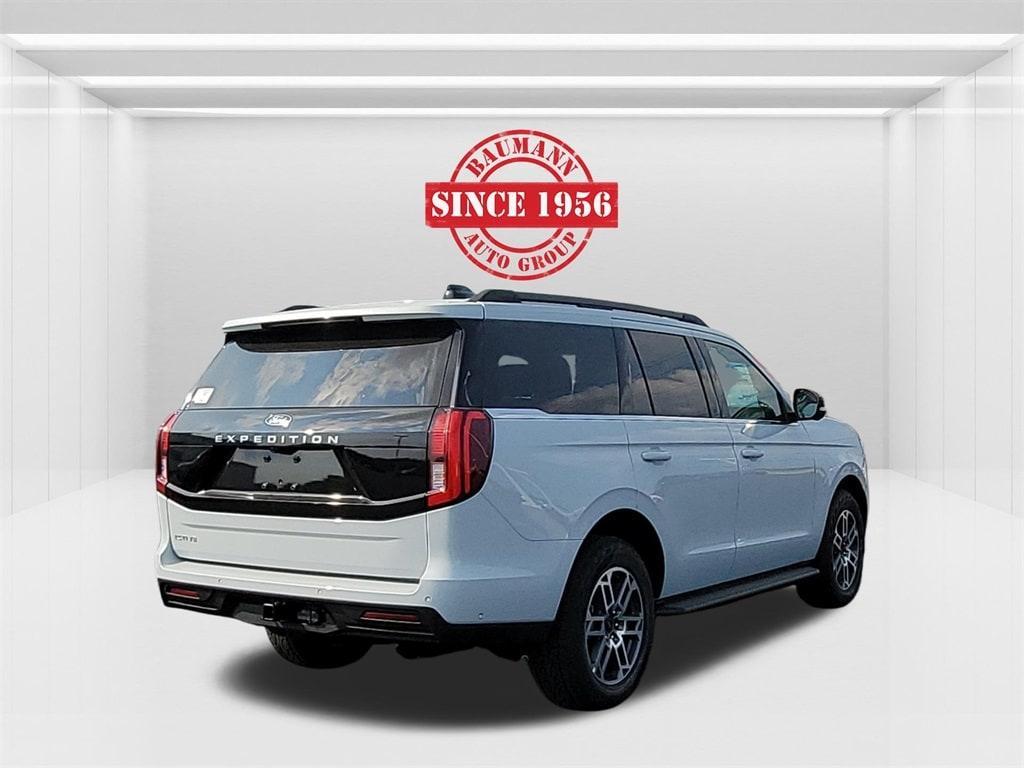 new 2025 Ford Expedition car, priced at $66,061