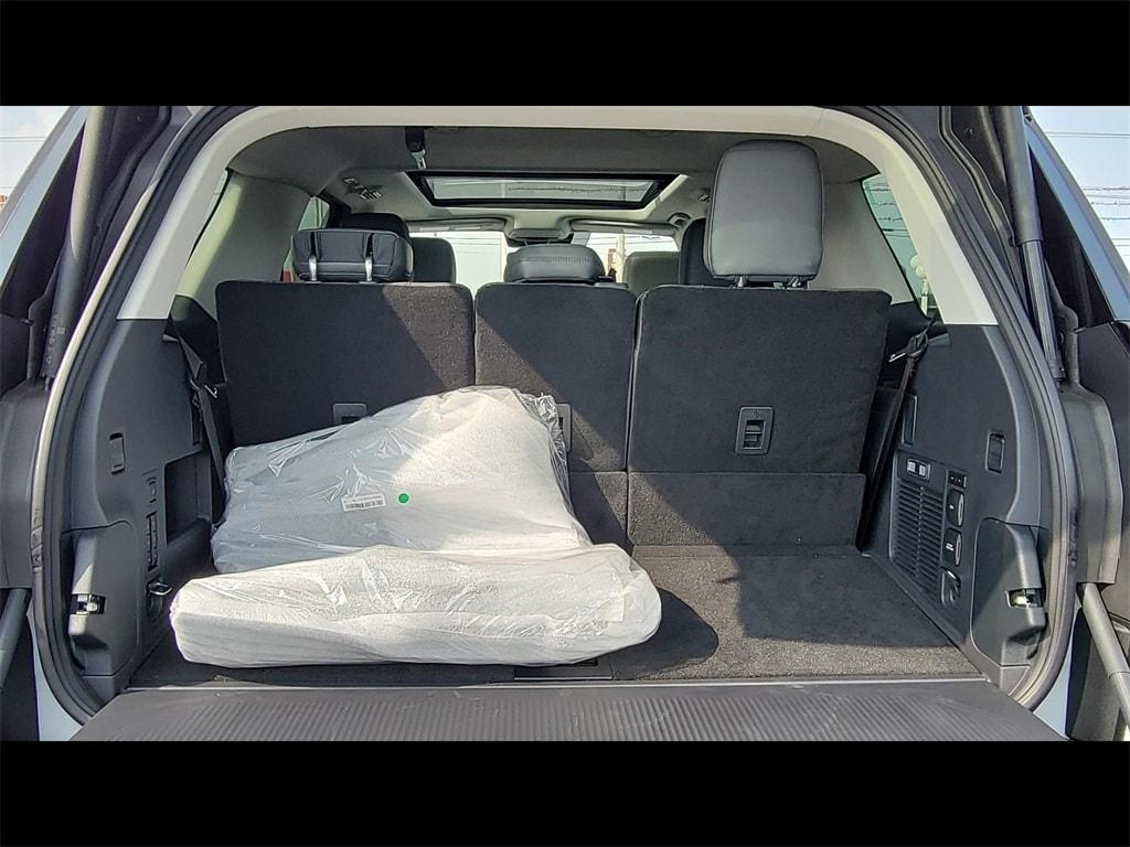 new 2025 Ford Expedition car, priced at $66,061