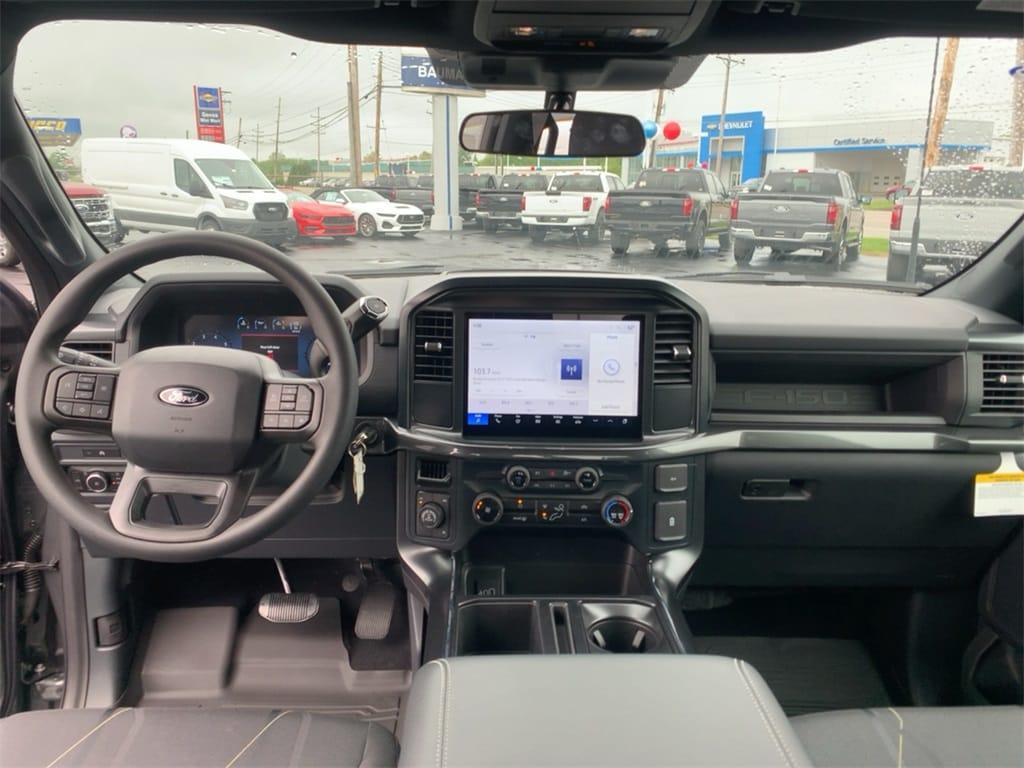 new 2025 Ford F-150 car, priced at $49,915