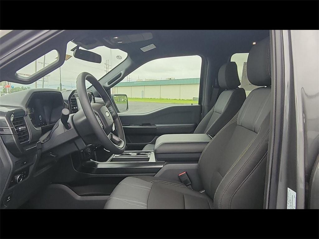 new 2025 Ford F-150 car, priced at $49,915