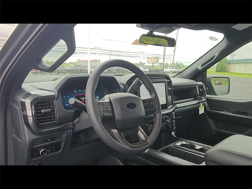 new 2025 Ford F-150 car, priced at $49,915