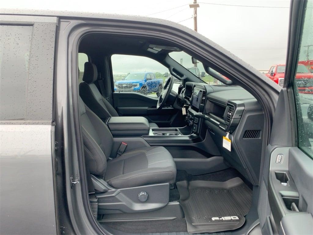 new 2025 Ford F-150 car, priced at $49,915