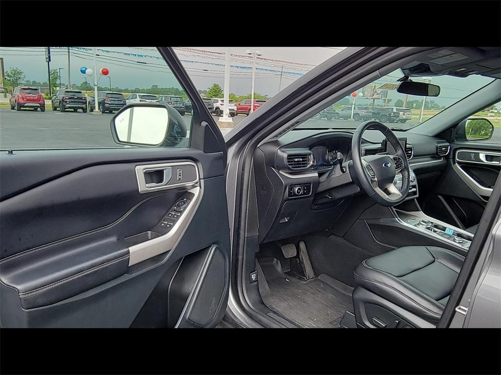used 2023 Ford Explorer car, priced at $29,250