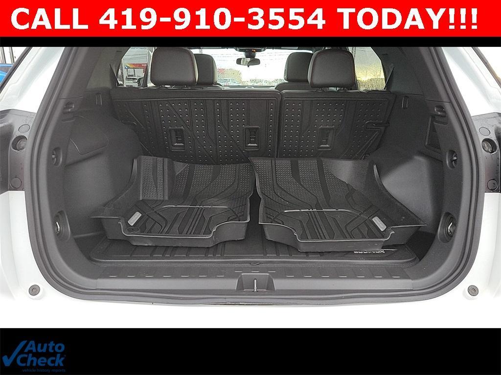 used 2024 Chevrolet Equinox car, priced at $31,500