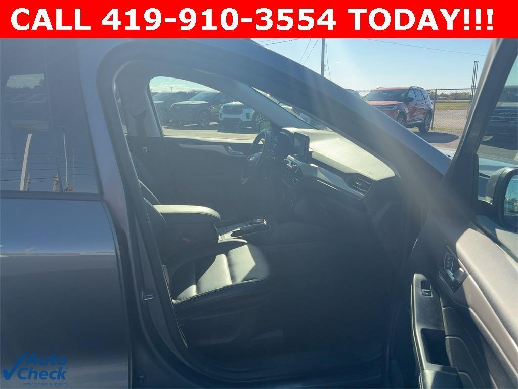 used 2022 Ford Escape car, priced at $23,500