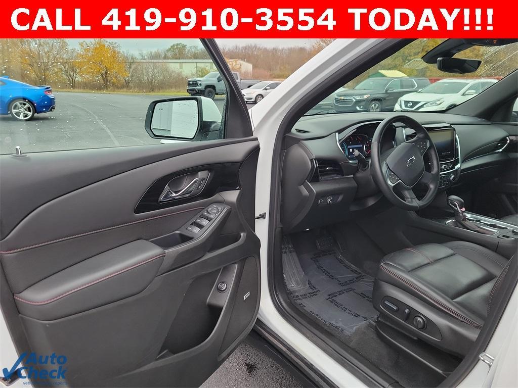 used 2023 Chevrolet Traverse car, priced at $38,000