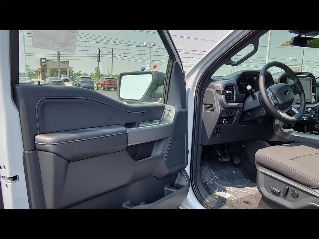 new 2025 Ford F-150 car, priced at $57,011