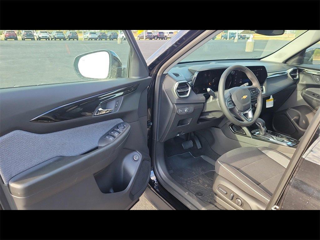 new 2026 Chevrolet TrailBlazer car, priced at $28,657