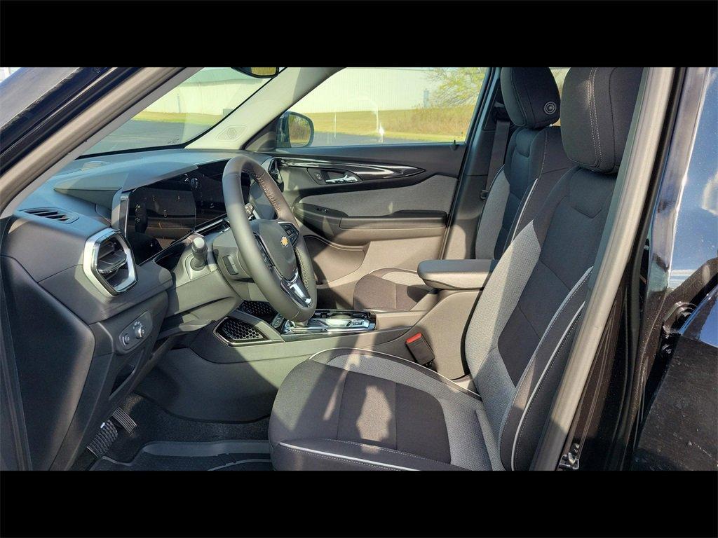 new 2026 Chevrolet TrailBlazer car, priced at $28,657