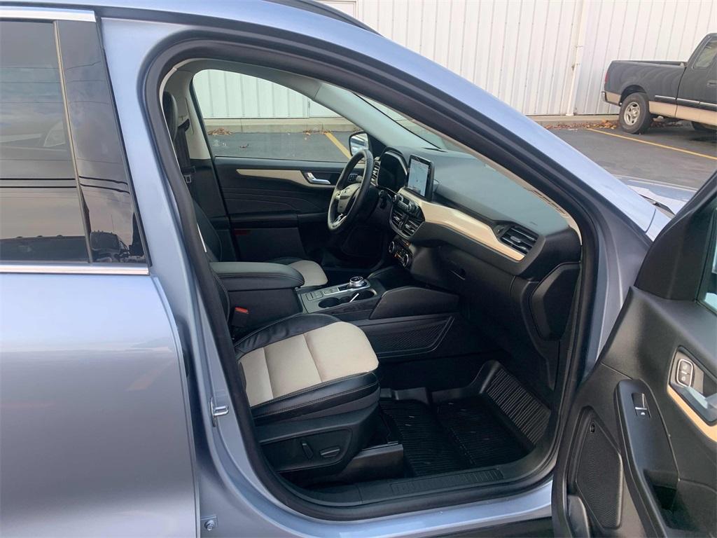 used 2022 Ford Escape car, priced at $26,500