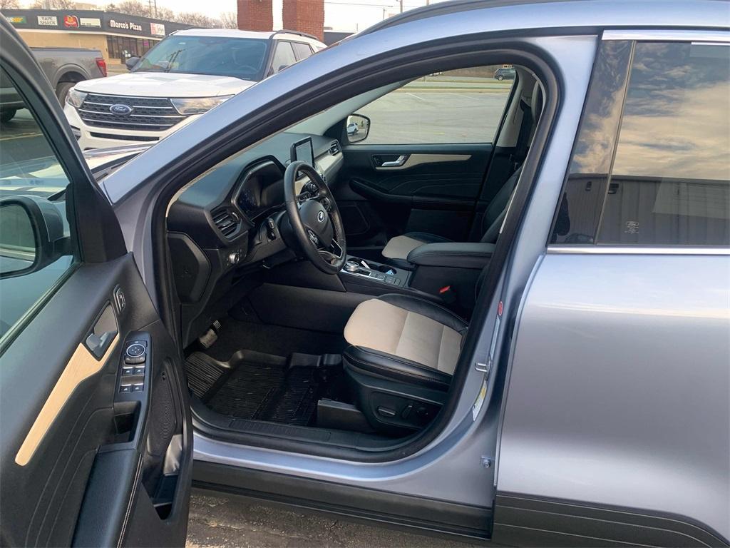 used 2022 Ford Escape car, priced at $26,500