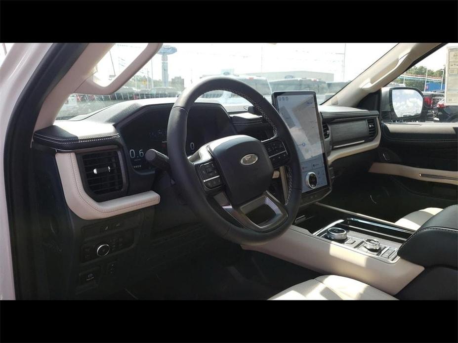 new 2024 Ford Expedition car, priced at $82,668