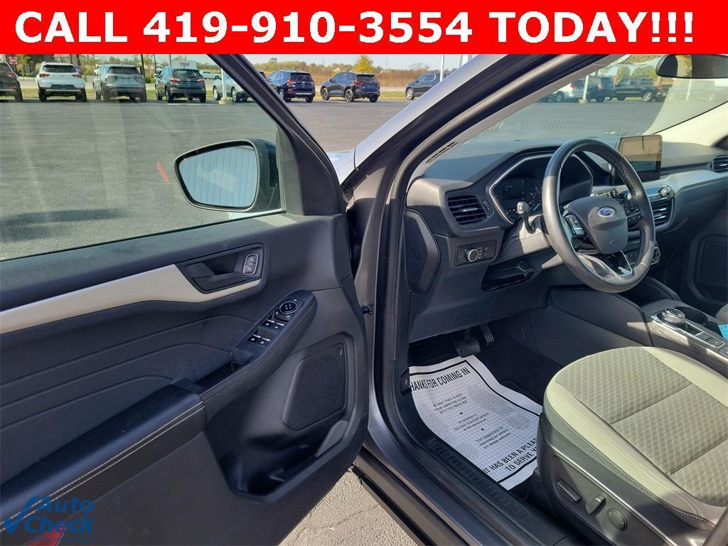 used 2022 Ford Escape car, priced at $22,000