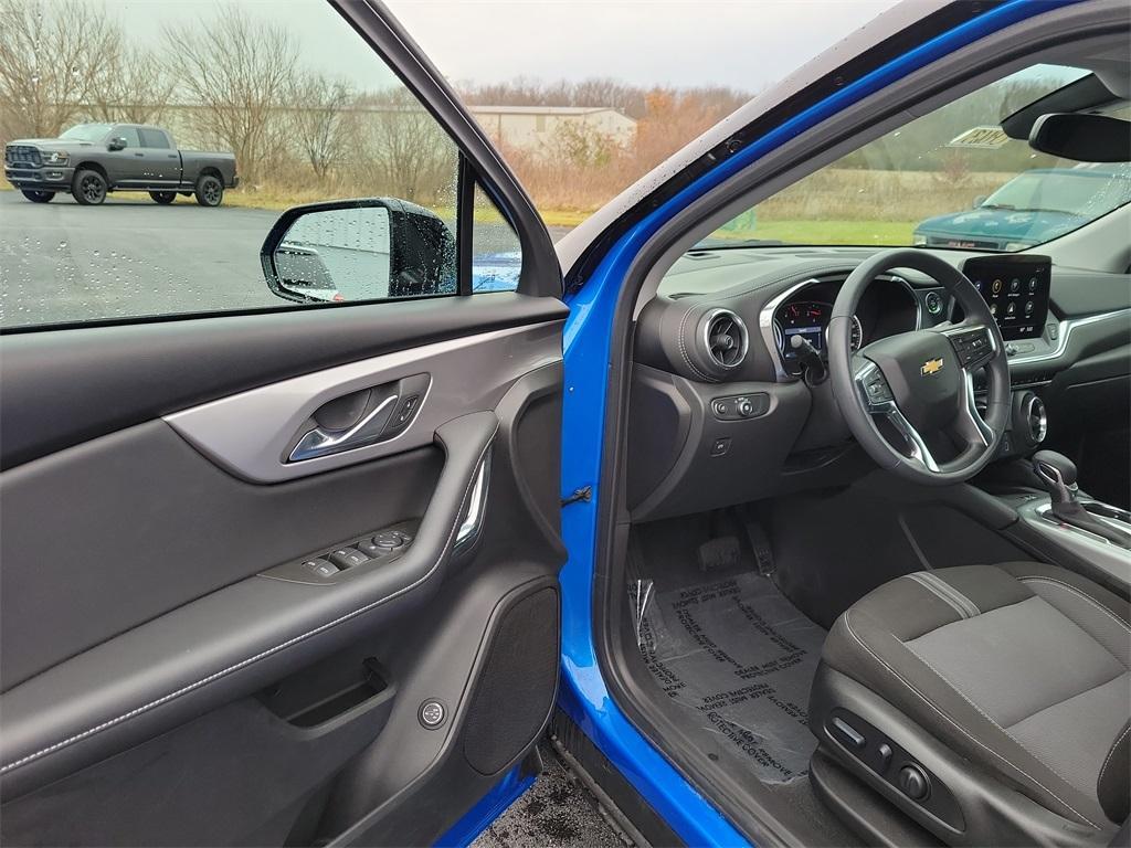 used 2024 Chevrolet Blazer car, priced at $26,750