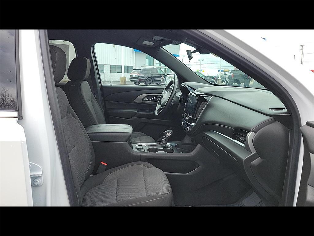 used 2022 Chevrolet Traverse car, priced at $31,000