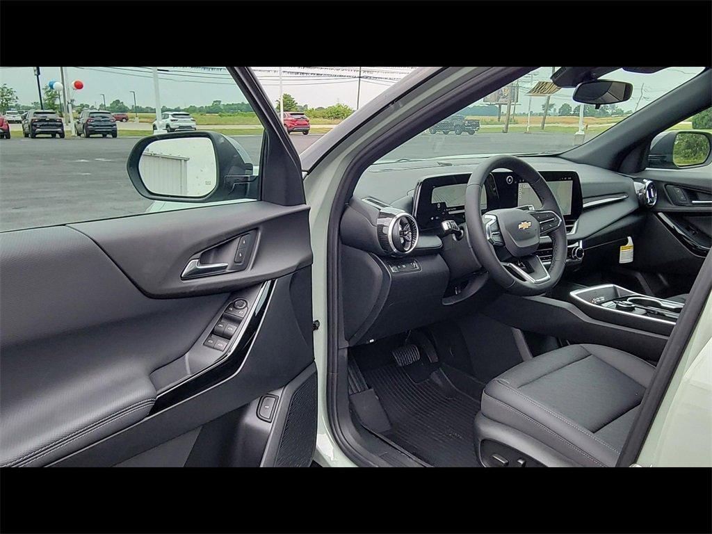 new 2026 Chevrolet Equinox car, priced at $34,510