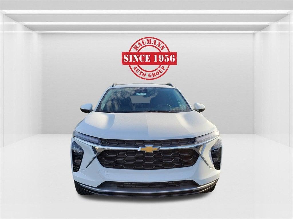 new 2025 Chevrolet Trax car, priced at $25,850