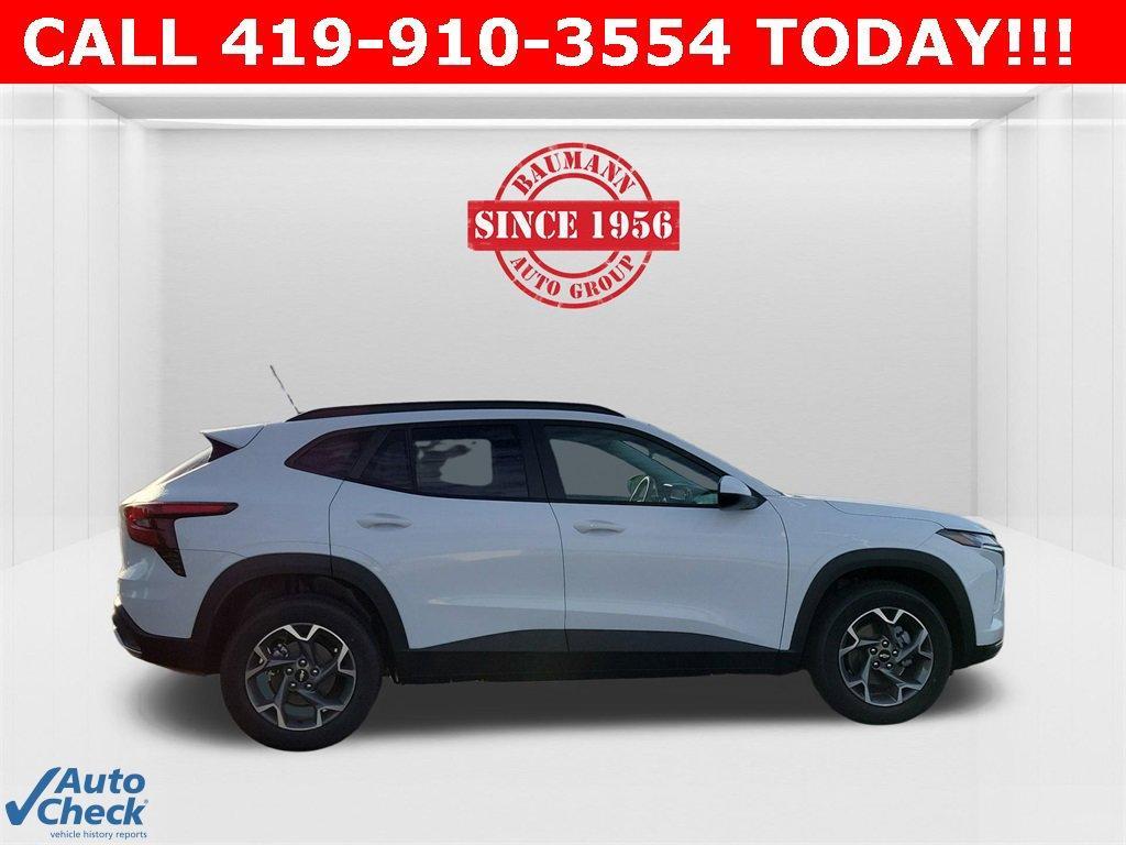 new 2025 Chevrolet Trax car, priced at $25,175