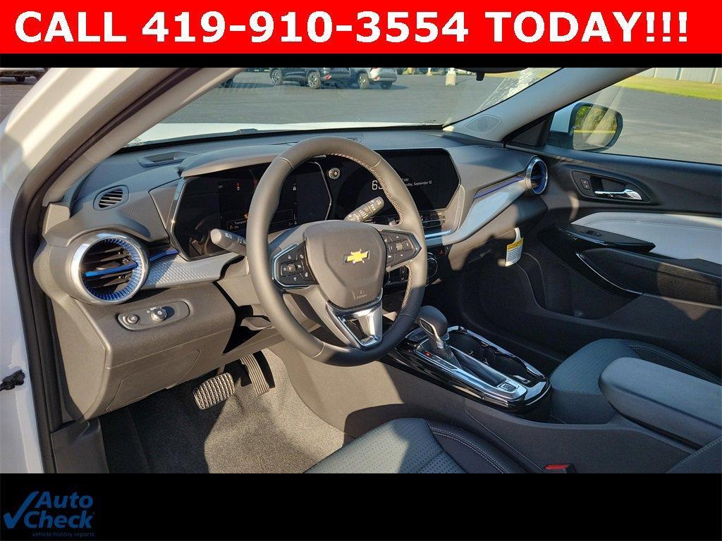new 2025 Chevrolet Trax car, priced at $25,175