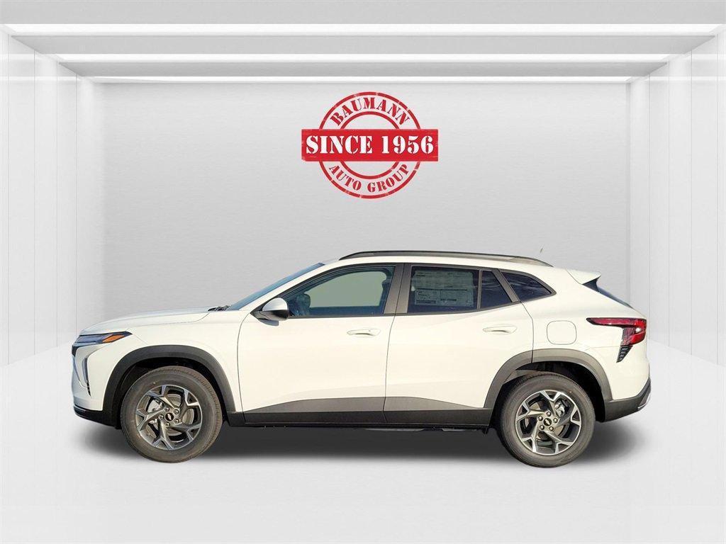 new 2025 Chevrolet Trax car, priced at $25,850
