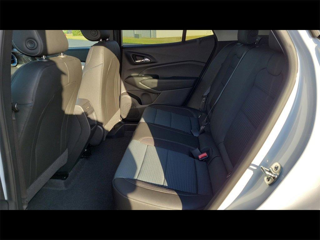 new 2025 Chevrolet Trax car, priced at $25,850