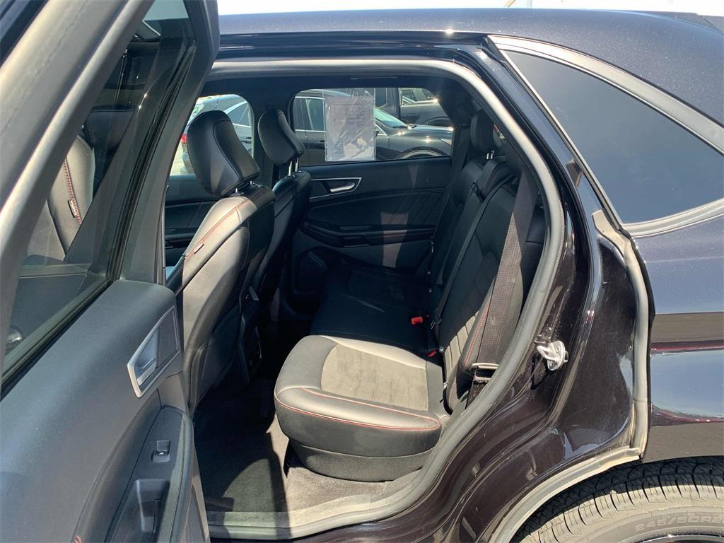 used 2022 Ford Edge car, priced at $29,000