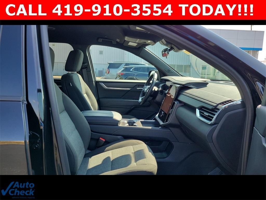 used 2025 GMC Acadia car, priced at $37,680