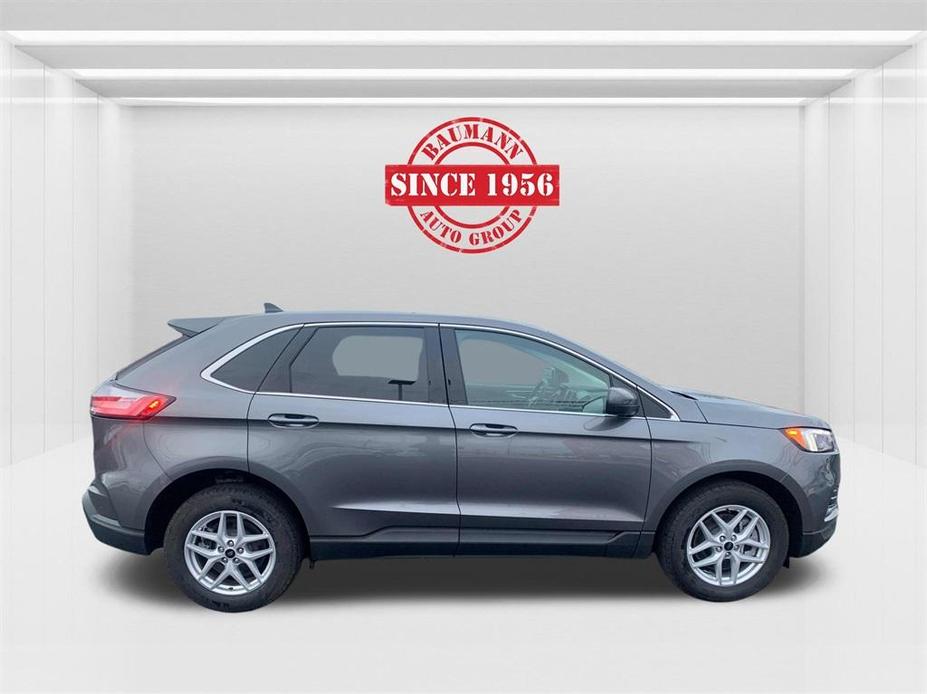 used 2024 Ford Edge car, priced at $32,000