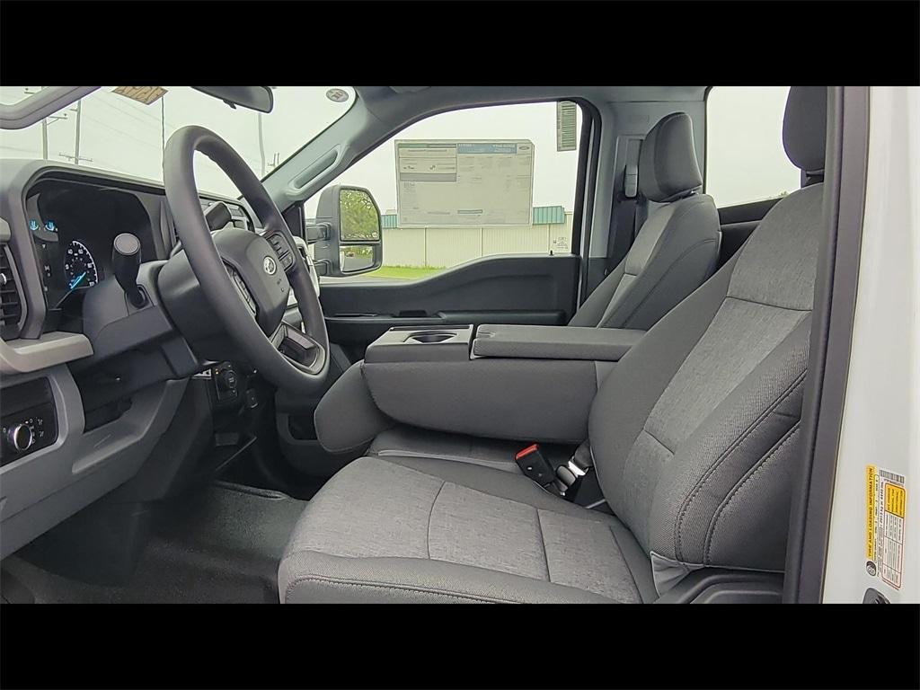 new 2025 Ford F-350 car, priced at $49,365