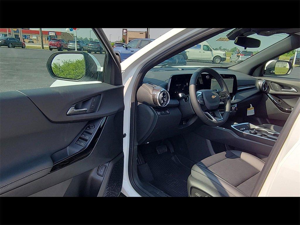 new 2026 Chevrolet Equinox car, priced at $32,370