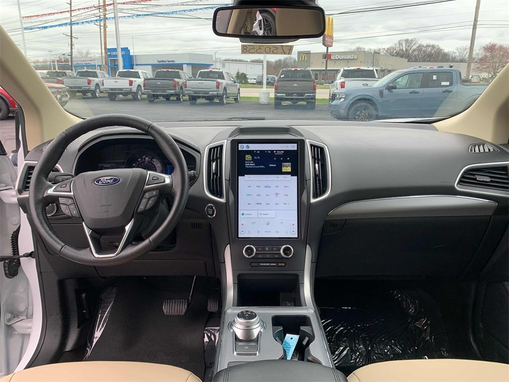 used 2022 Ford Edge car, priced at $26,200