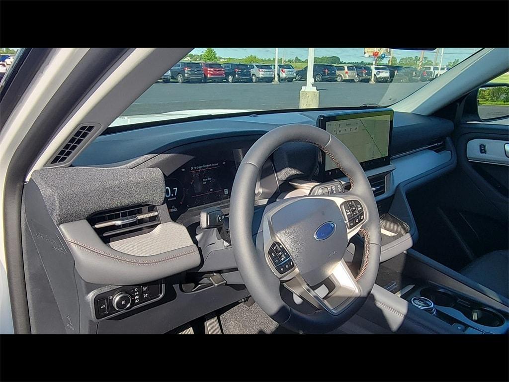 new 2025 Ford Explorer car, priced at $45,823