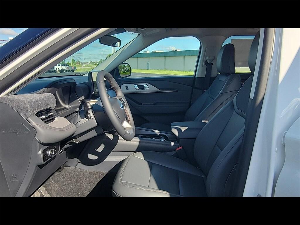 new 2025 Ford Explorer car, priced at $45,823