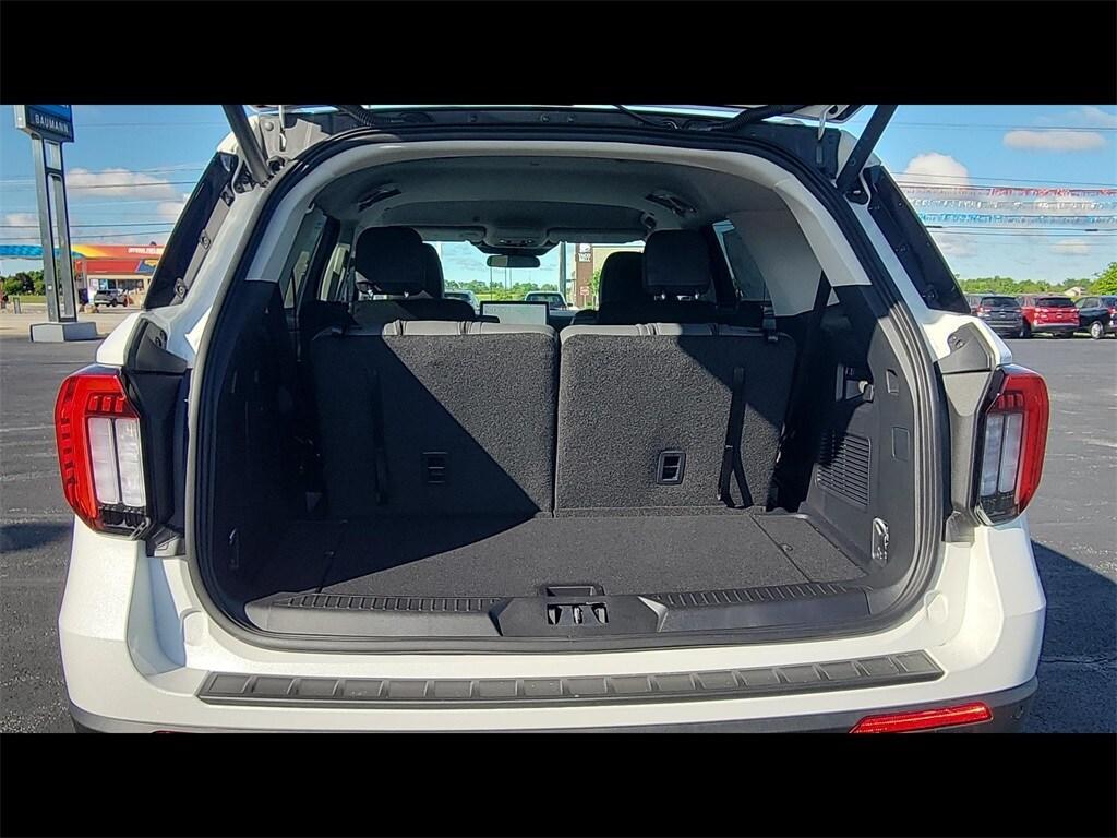 new 2025 Ford Explorer car, priced at $45,823