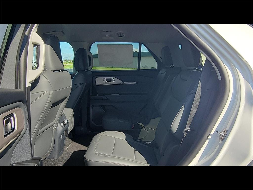new 2025 Ford Explorer car, priced at $45,823
