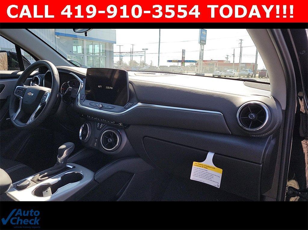 new 2025 Chevrolet Blazer car, priced at $38,655