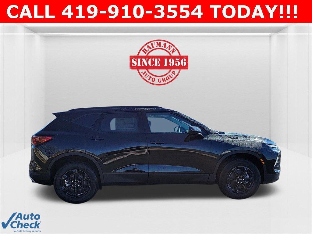 new 2025 Chevrolet Blazer car, priced at $38,655
