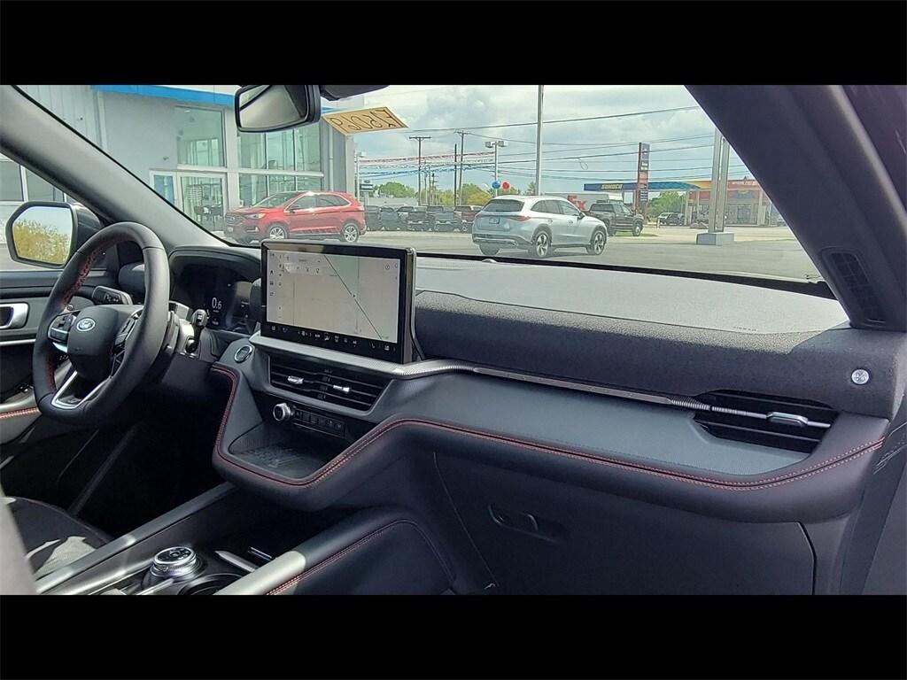 new 2025 Ford Explorer car, priced at $53,658