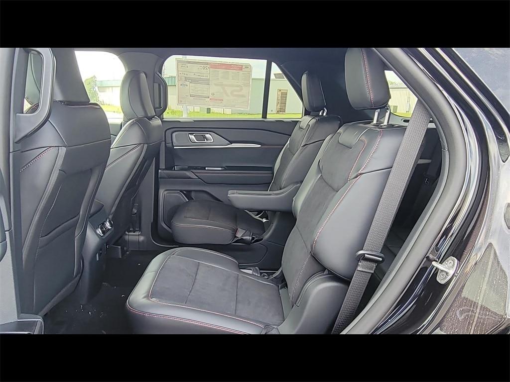 new 2025 Ford Explorer car, priced at $53,658