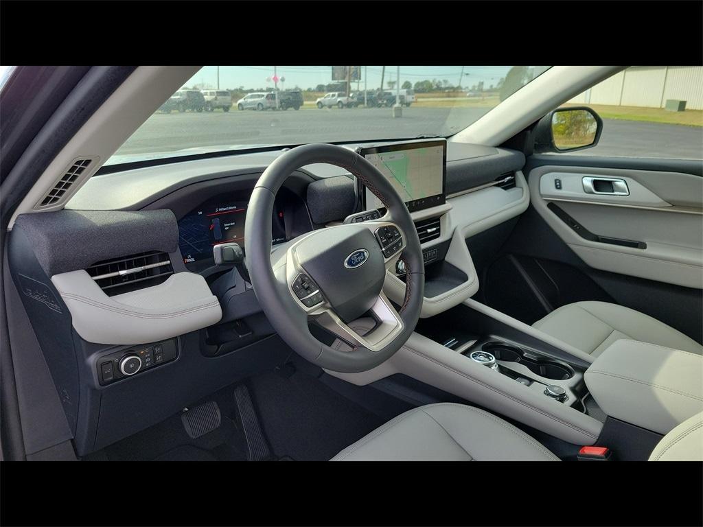 new 2025 Ford Explorer car, priced at $45,132