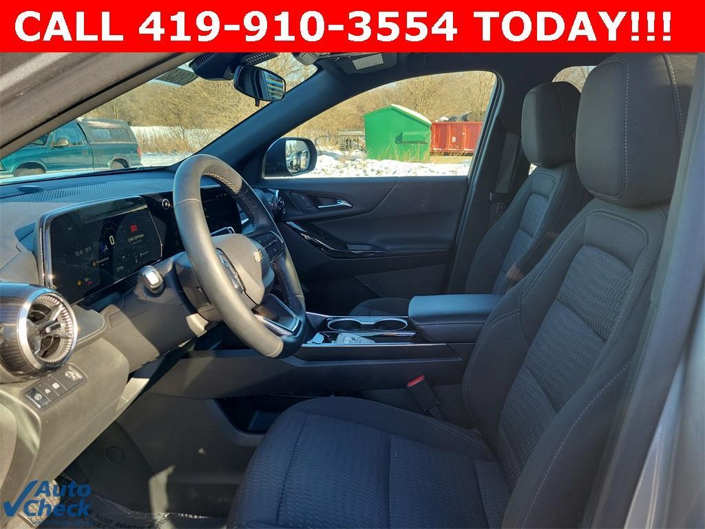 used 2025 Chevrolet Equinox car, priced at $24,000