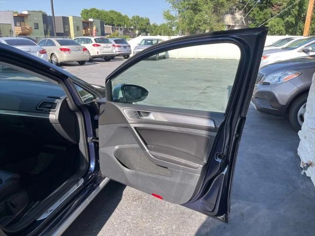used 2017 Volkswagen Golf Alltrack car, priced at $18,800