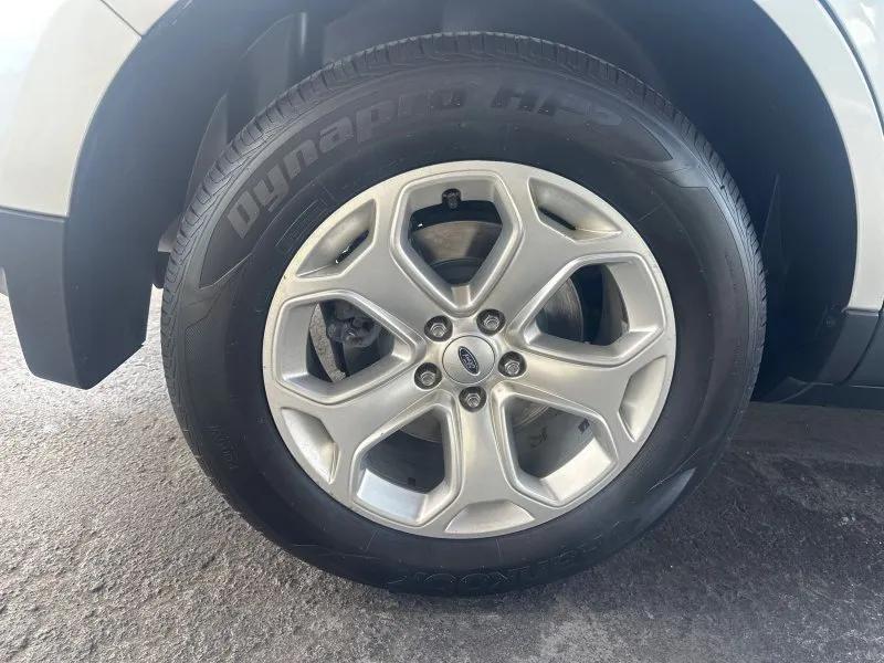 used 2011 Ford Edge car, priced at $6,800