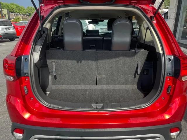 used 2020 Mitsubishi Outlander car, priced at $11,800