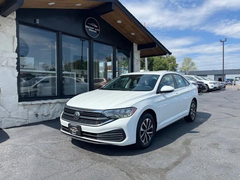 used 2022 Volkswagen Jetta car, priced at $10,800
