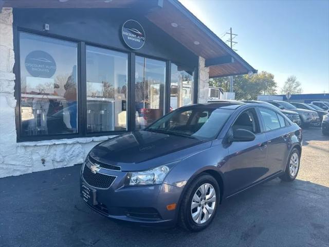 used 2013 Chevrolet Cruze car, priced at $5,800