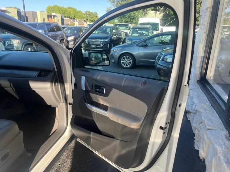 used 2013 Ford Edge car, priced at $8,800