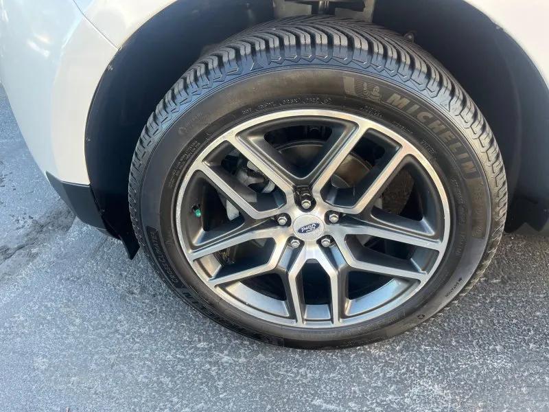 used 2013 Ford Edge car, priced at $8,800